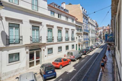 Stunning Apartment Near Chiado Лиссабон Экстерьер фото